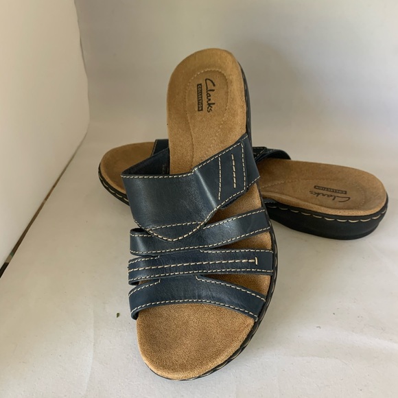 very clarks sandals